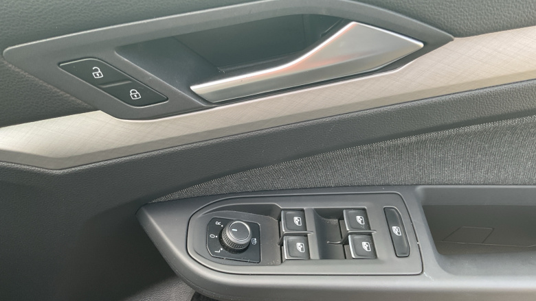 Volkswagen Golf 1.5 TSI Life 5dr Petrol Hatchback